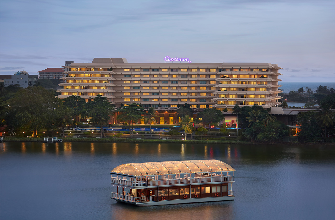 CINNAMON LAKESIDE COLOMBO